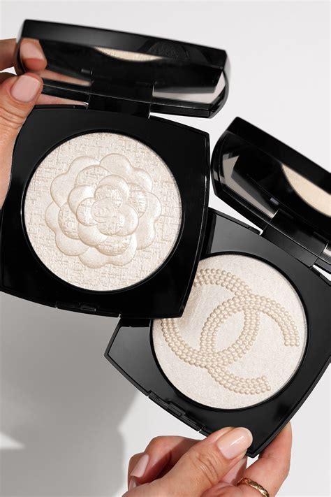 chanel holiday highlighter.